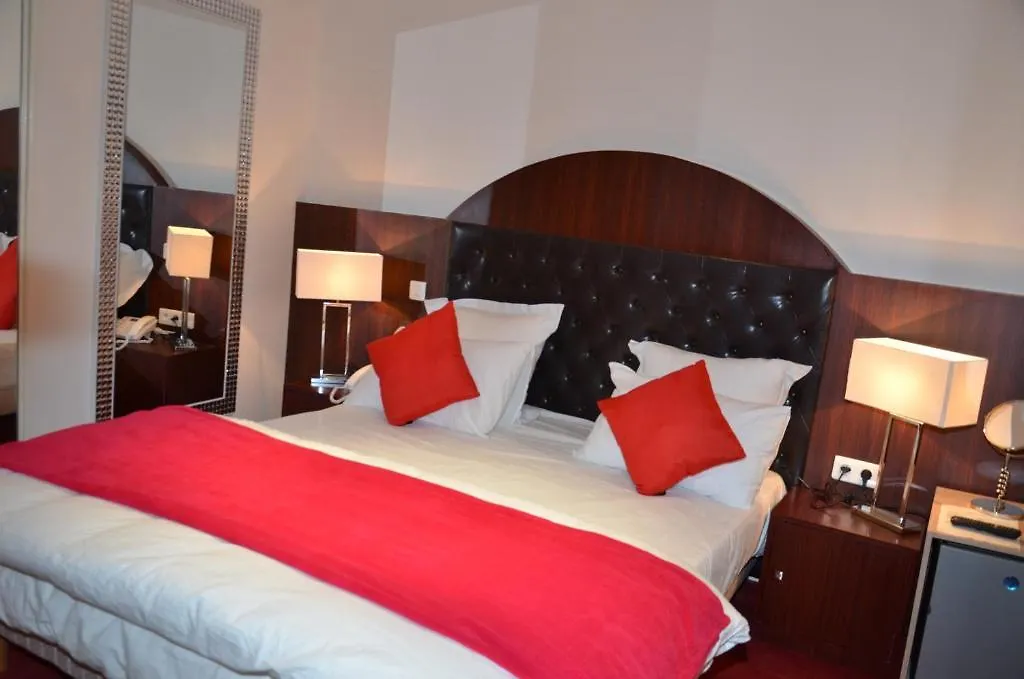 Hotel Regina Montmartre París